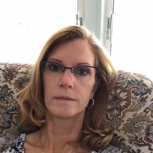 Meet your Posher, Lori